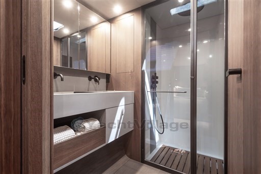Yachts_Y9_Bella_interior_09