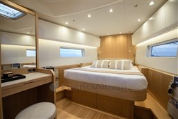 223105_esk_0105F1-copy-scaled