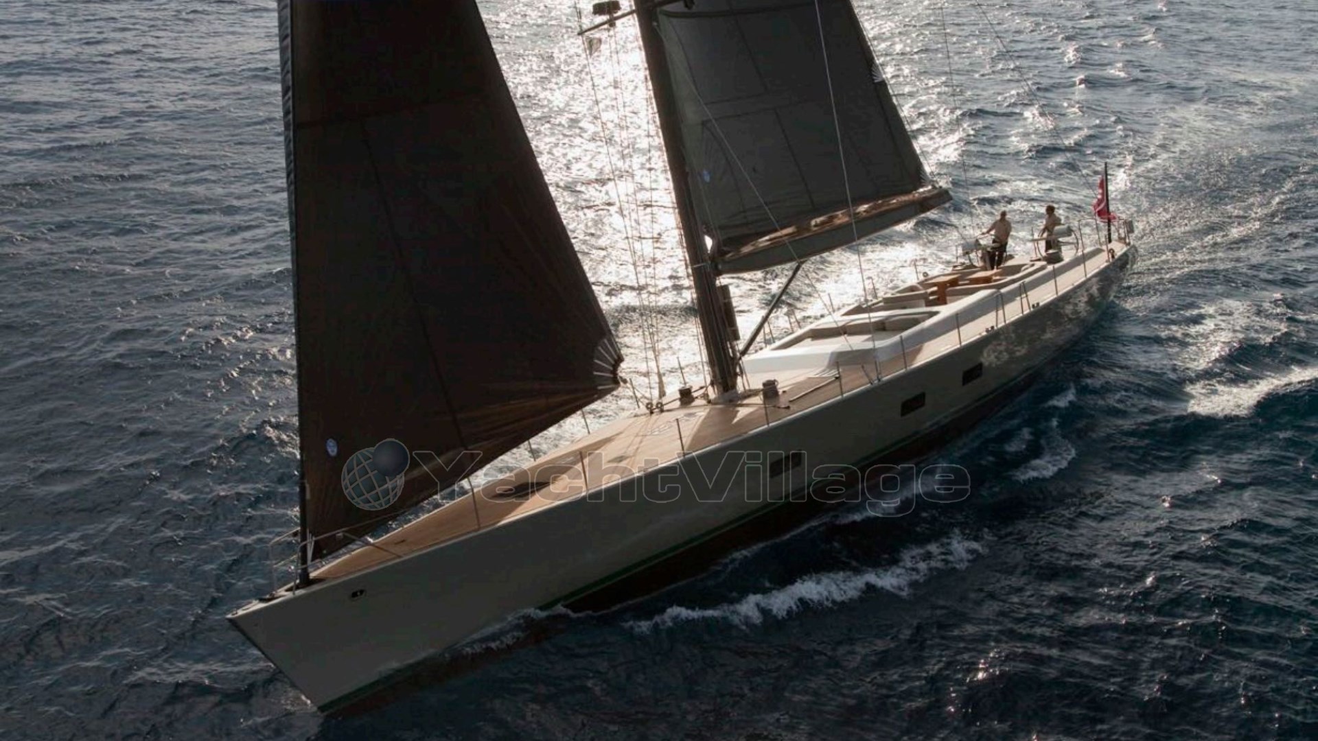 Wally-100-RunningonFaith-lmarinegroup-charter (2)