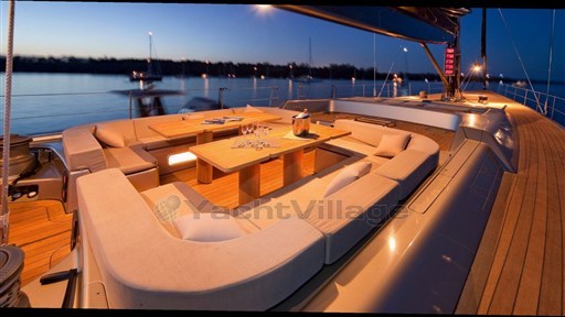 Wally-100-RunningonFaith-lmarinegroup-charter (7)
