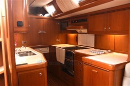 emika-62_Page_5_Image_0003