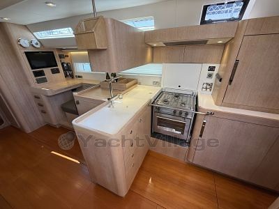 PENTHESILEA_16_Galley_Wide