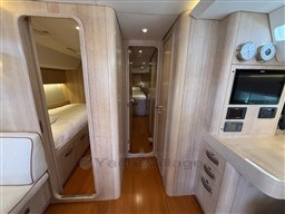PENTHESILEA_10_Companionway_Interior