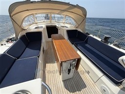 PENTHESILEA_21_Cockpit_Looking_Forward