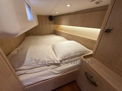 PENTHESILEA_13_Guest_Cabin