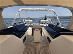 PENTHESILEA_18_Cockpit_From_Aft