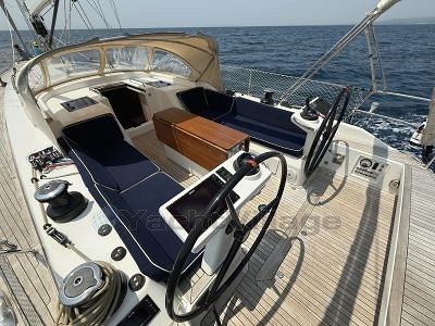 PENTHESILEA_20_Helm_Cockpit