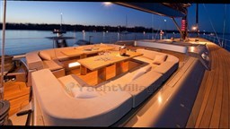 Wally-100-RunningonFaith-lmarinegroup-charter (7)