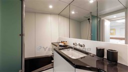 Wally-100-RunningonFaith-lmarinegroup-charter (20)