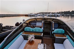 MENNYACHT_RIVA 38_RIVAMARE-0008