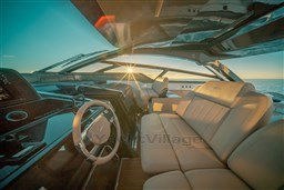 Riva Isotta 08.jpg