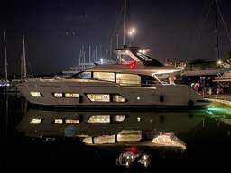 exterior -Ferretti 670 for sale