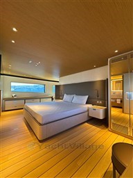 Custom Line Navetta 38 17