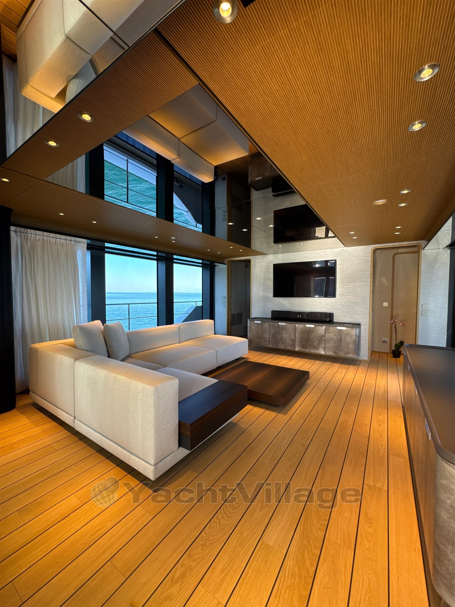 Custom Line Navetta 38 19