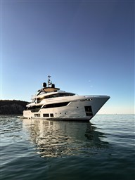 Custom Line Navetta 38 5