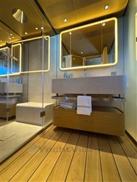 Custom Line Navetta 38 18