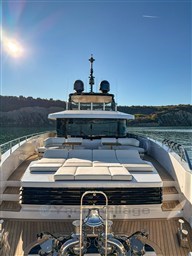 Custom Line Navetta 30 7