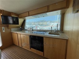 979dd_ue7zg_meta_trawler_52_57_.jpg