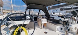 20a4f_qtt0h_cockpit_3.jpg
