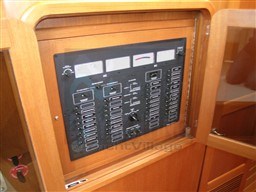 f46ba_oebyw_27-adagio_48sundeck_tableau_elec_koejac.jpg
