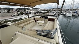 13 Flybridge from rear.jpeg