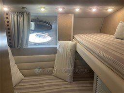 r44h8324zy.jpg