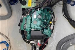 y75g5myswx.jpg
