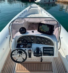 8oa5u28xw1.jpg