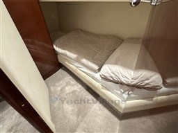 7gypykyp28.jpg