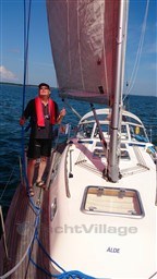 9bs57t2hrc.jpg