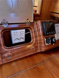 w9gs60ktxm.jpg
