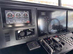 q30rozv1w5.jpg