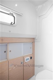 ddh7se49b0.jpg