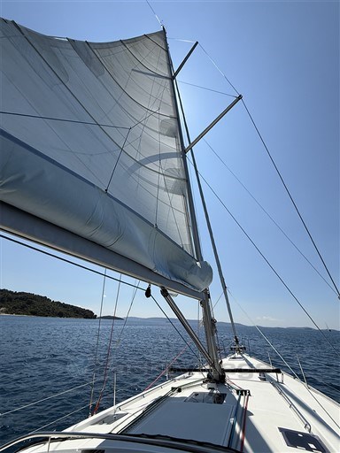 r5nyci362f.jpg