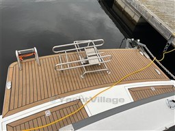 d2x34m695h.jpg