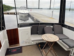0yntcx8a57.jpg
