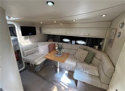 rhk8q87f43.jpg