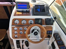 8396ujgmv2.jpg