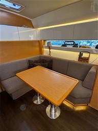 2eb3l5vqb2.jpg