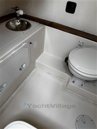 8t08evubnn.jpg