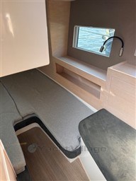 a4o97w5v6b.jpg