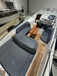 g6hs5303rv.jpg