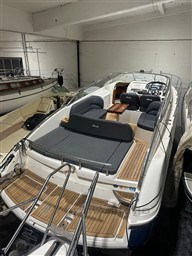 uv2k294h5g.jpg