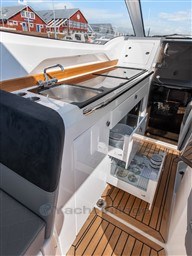 3opo158cj3.jpg