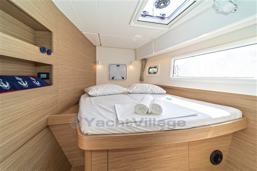 b144j6czdd.jpg
