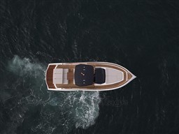 ac230_mjqpb_zjim9_377_coupe7.jpg
