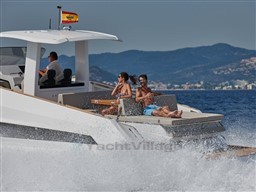 7ddb3_vdnzl_astondoa_377_dsc_5123.jpg