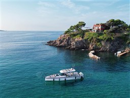 52412_qfsxx_miaa_boat_2.jpg