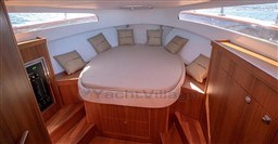 88479_txkee_nautica-esposito-open-32-cabina.jpg