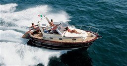 e84c2_sq6wy_positano-cabin-28-nautica-esposito-1.jpg